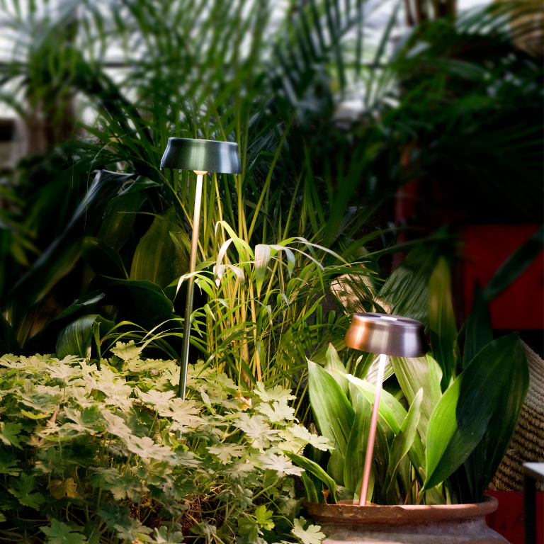 Luminária Sister Light Garden Wi-fi